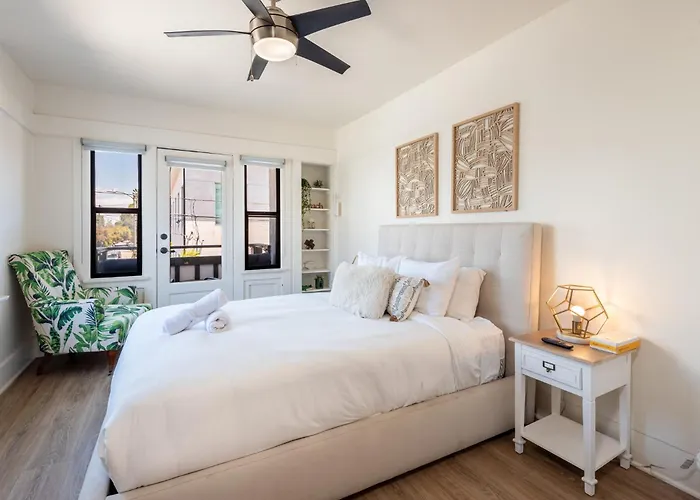 Chic 1Br Apartment In Lively Venice Area